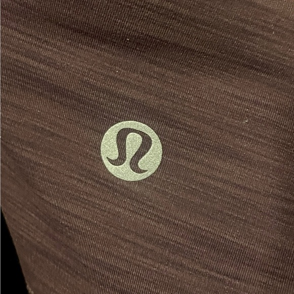 Lululemon Invigorate High-Rise Crop - Picture 7 of 9